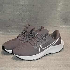 Nike Air Zoom Pegasus 38 Running Shoes Gray White Women’s Size 7